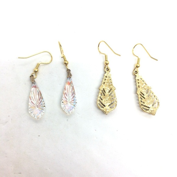 3/$30 VINTAGE EARRINGS PLASTIC DANGLE AB AURORA BOREALIS FLOWER GOLD TONE FAIRY - Picture 9 of 10